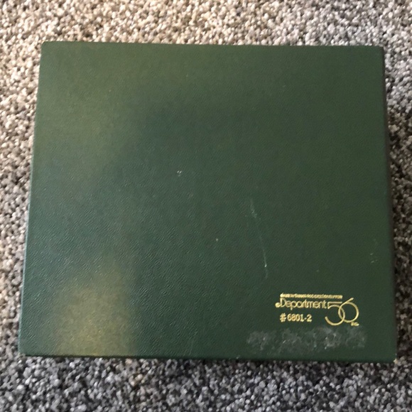 NIB Winter Tales of the Snowbabies Collectible - Picture 5 of 10